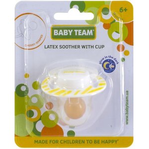 Пустышка Baby Team 3225 латексная вишнеподобной формы с колпачком и кольцом светящийся ночью